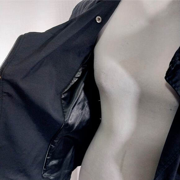 WHITE HOUSE BLACK MARKET! BLACK QUIILTED BIKER STYLE WIDE COLLAR JACKET! SZ M - Picture 6 of 10